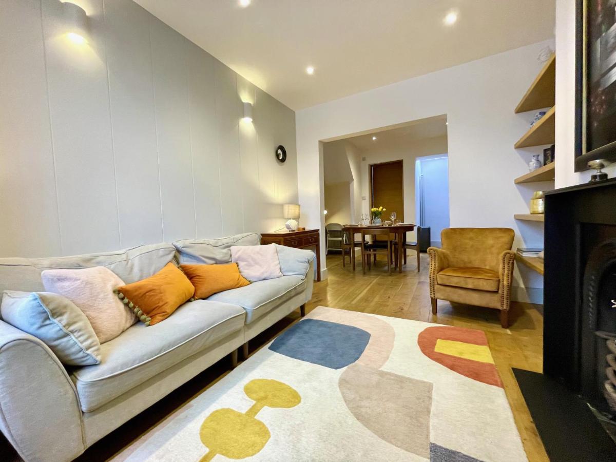 Stylish 2-Bedroom Townhouse Next To Brighton Station Екстериор снимка
