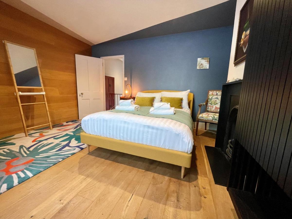 Stylish 2-Bedroom Townhouse Next To Brighton Station Екстериор снимка